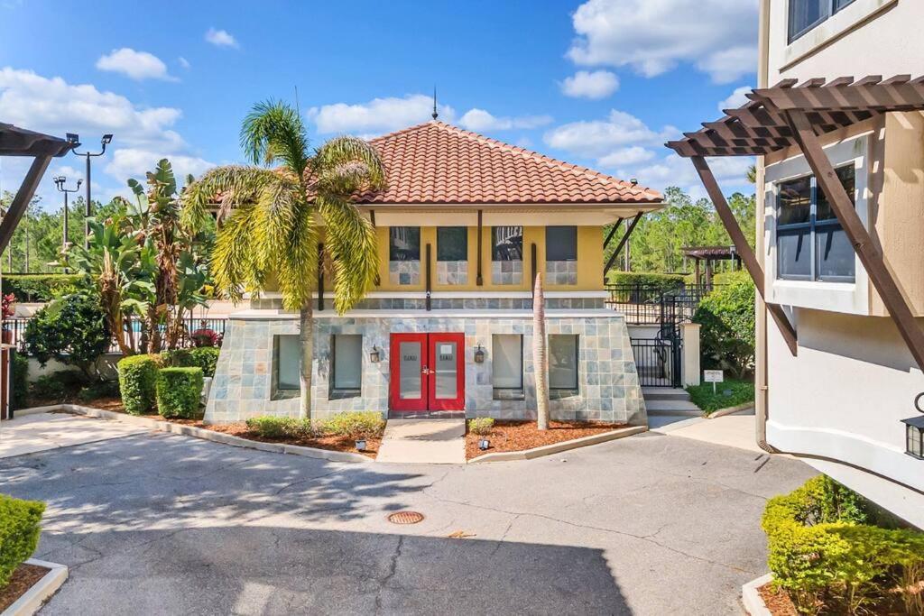 אורלנדו Cozy & Elegant 4Br Enchanted Townhouse - 1 Mile To Disney With Resort Pool, Gym, & Jacuzzi מראה חיצוני תמונה
