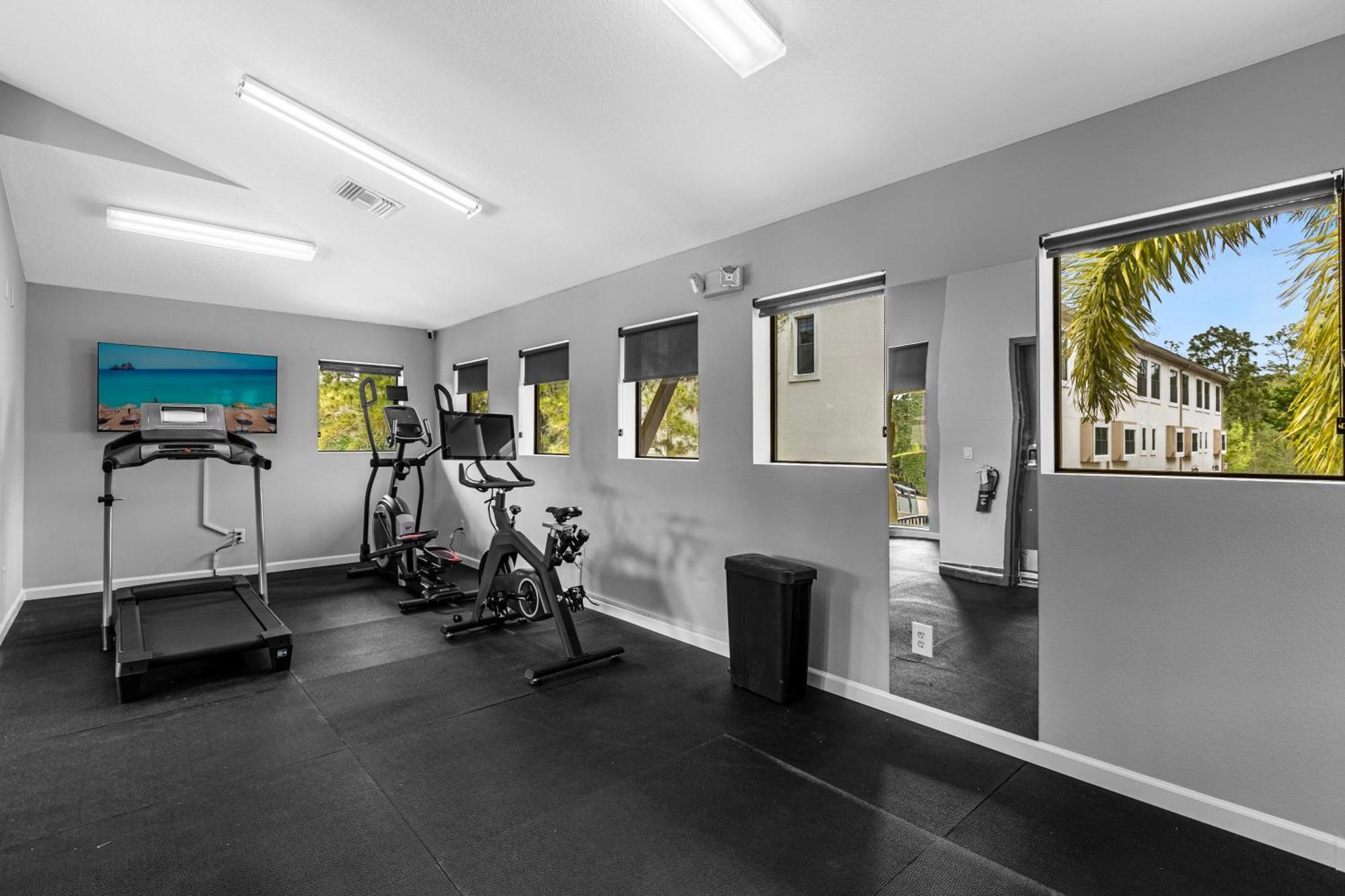 אורלנדו Cozy & Elegant 4Br Enchanted Townhouse - 1 Mile To Disney With Resort Pool, Gym, & Jacuzzi מראה חיצוני תמונה